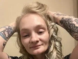 Blondebaddie anal