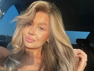 JaniceOlsen livejasmin.com